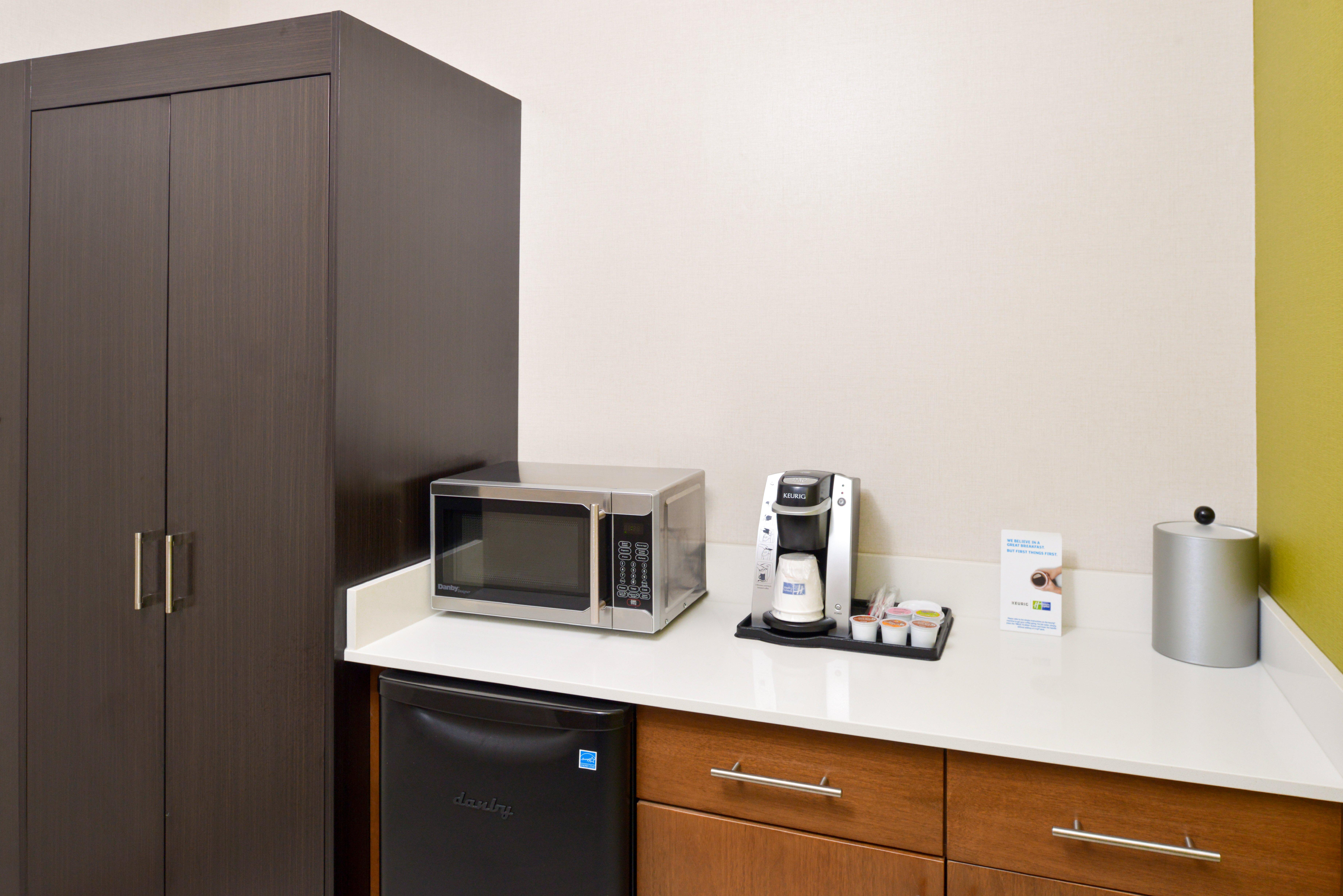 Holiday Inn Express Wixom By Ihg Экстерьер фото