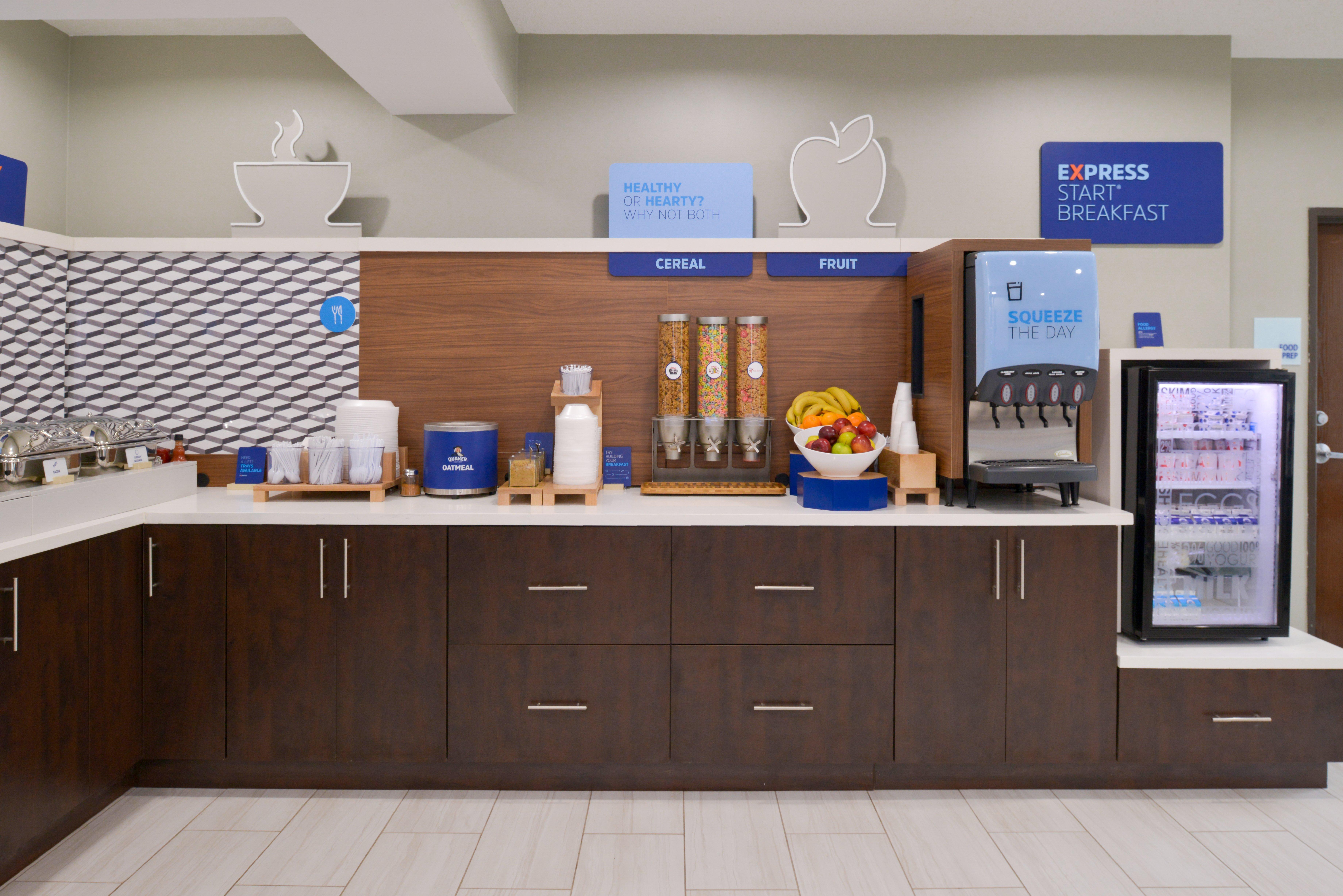 Holiday Inn Express Wixom By Ihg Экстерьер фото