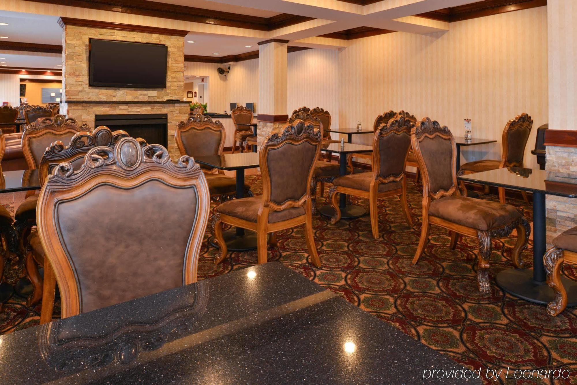Holiday Inn Express Wixom By Ihg Экстерьер фото